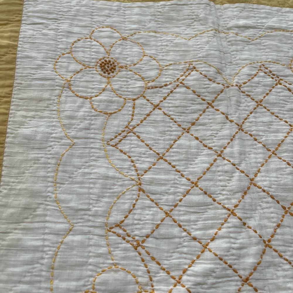 Handmade Hand Quilted Yellow Floral Embroidery Cotton Quilt Bedspread 75"x77" - Picture 3 of 15